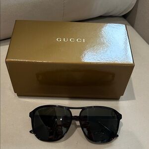 Gucci tortoise Women's Sunglasses with Dark Lenses